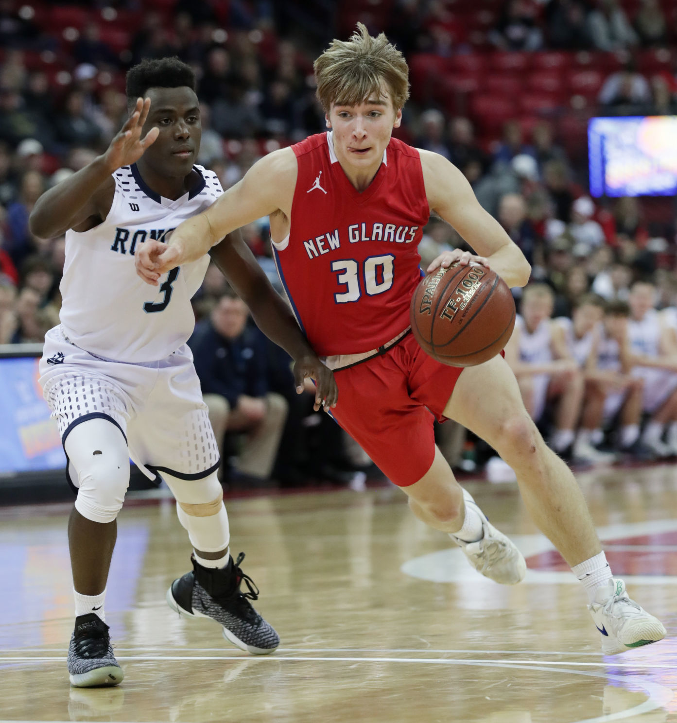New Glarus 44, Manitowoc Roncalli 41